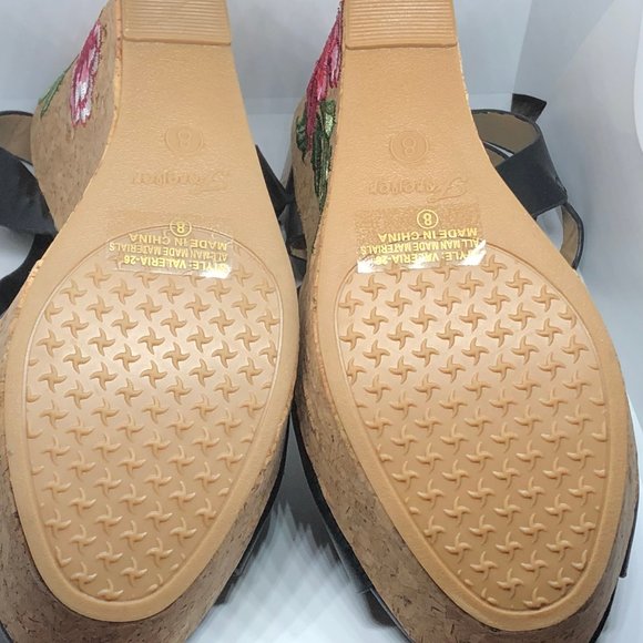 Black Leather strap  Flower Embroidery Print Cork Wedge Like New - Picture 13 of 13